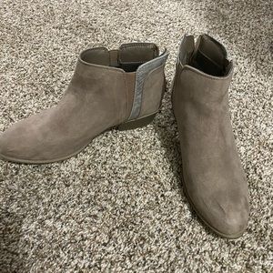 Ankle boots